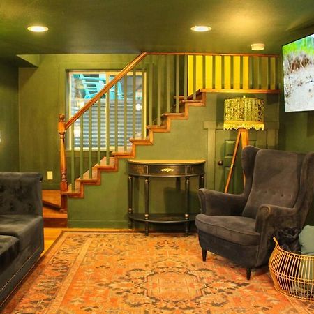 Heart Of Woodstock, 10 Min Walk To Reed, With Private Garage! Apartment Portland Exterior photo