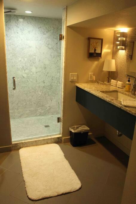 Heart Of Woodstock, 10 Min Walk To Reed, With Private Garage! Apartment Portland Exterior photo